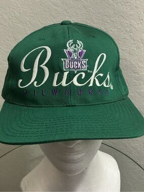 🏀 Vintage 90s Milwaukee Bucks Script Logo Snapback Hat NBA Green Purple